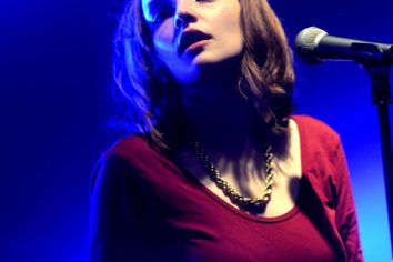 [New Video] CHVRCHES – Miracle