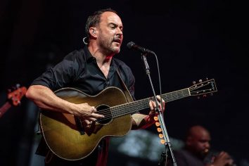 [NPR Music Tiny Desk Concert] Dave Matthews