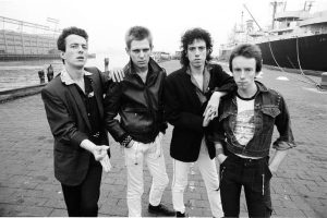 [Historical Songs] The Clash – London’s Burning (1976)