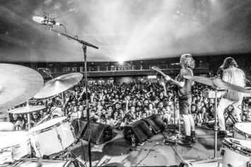 [Live Performance] King Gizzard & The Lizard Wizard – Crumbling Castle