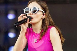 [Live Performance] CHVRCHES – Graffiti (From Jimmy Kimmel Live!)