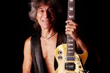 [10 de novembro de 1947 – 13 de agosto de 2018] Filipe Mendes/Phil Mendrix