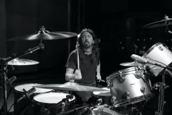 [Documentary] David Grohl – Play