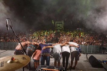 [Flashback] Diabo na Cruz – Luzia (Ao Vivo)
