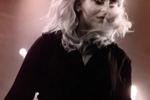 [Cover] Eivør – Famous Blue Raincoat (Leonard Cohen Cover)