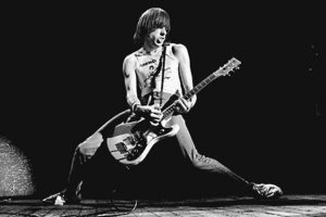 [New Video] Ramones – She’s The One