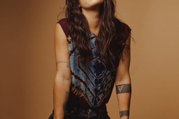 [New Single] Sharon Van Etter – Comeback Kid