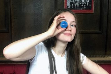 [TV Performance] Sigrid – Strangers (on Later… with Jools Holland)