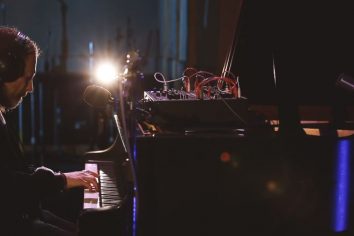[Live for BBC Radio 6 Music] Thom Yorke