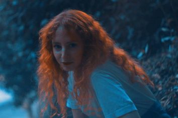 [Worth Listening To] emmy Curl – Meu Redor