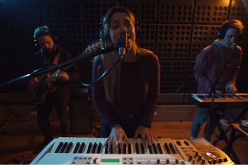[Worth Listening To] Sequin – Queen |Ao vivo na Antena 3