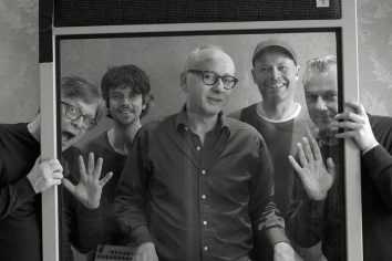 [New Single] Teenage Fanclub – Everything Is Falling