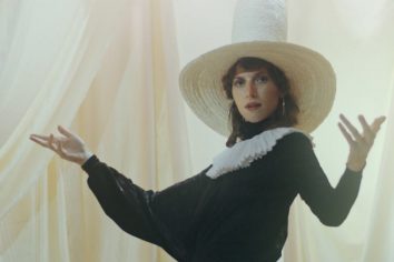 [New Single] Aldous Harding – The Barrel