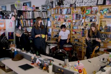 [NPR Music Tiny Desk Concert] Cat Power