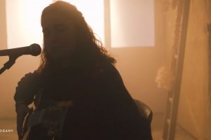 [Mahogany Session] Jacob Collier ft. MARO – Ocean Wide, Canyon Deep