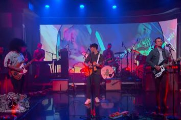 [TV Performance] Vampire Weekend – Sunflower & Jokerman