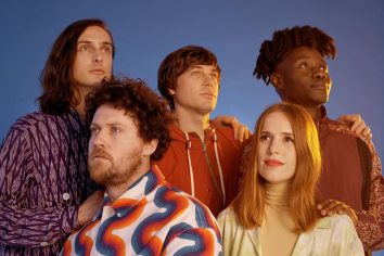 [New Single] Metronomy – Walking In The Dark