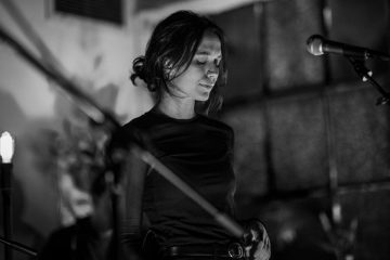 [Worth Listening To] Ghostly Kisses – The City Holds My Heart (Acoustic)