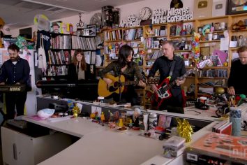[NPR Music Tiny Desk Concert] Sharon Van Etten