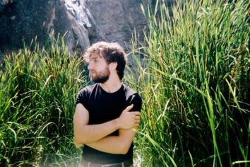 [Worth Listening To] Angelo De Augustine (ft. Sufjan Stevens) – Santa Barbara