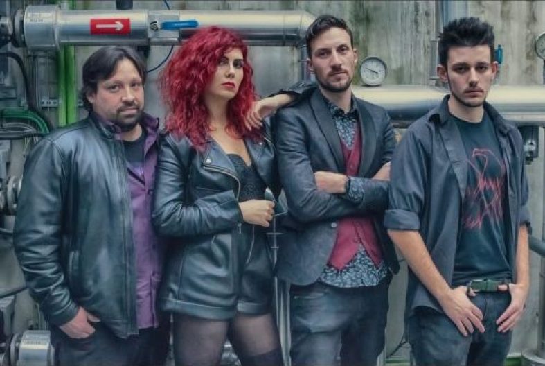 [Worth Listening To] Foxy Rocket – Damage Me