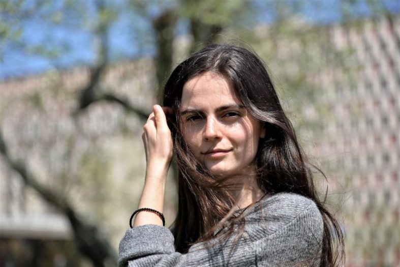 [Worth Listening to] Valeria Stoica – Hazy