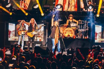 [Historical Song] Lynyrd Skynyrd – Free Bird (new video)