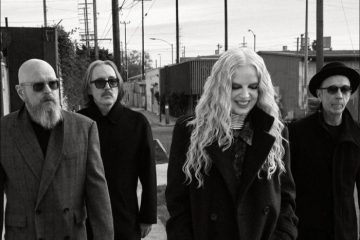 [New Album] Garbage – Let All That We Imagine Be the Light