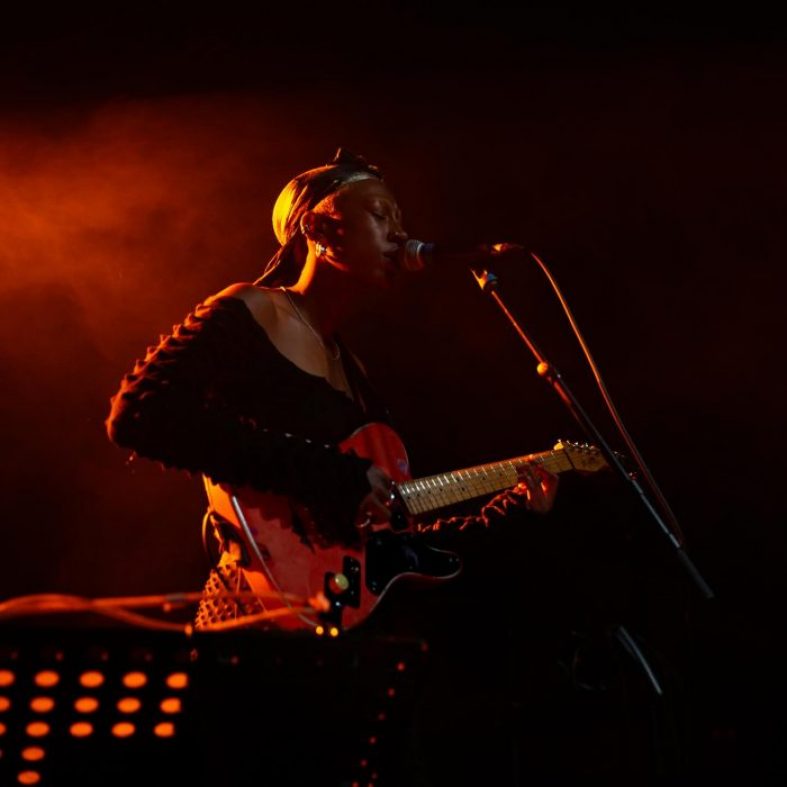 [Worth Listening to] anaiis – Deus Deus
