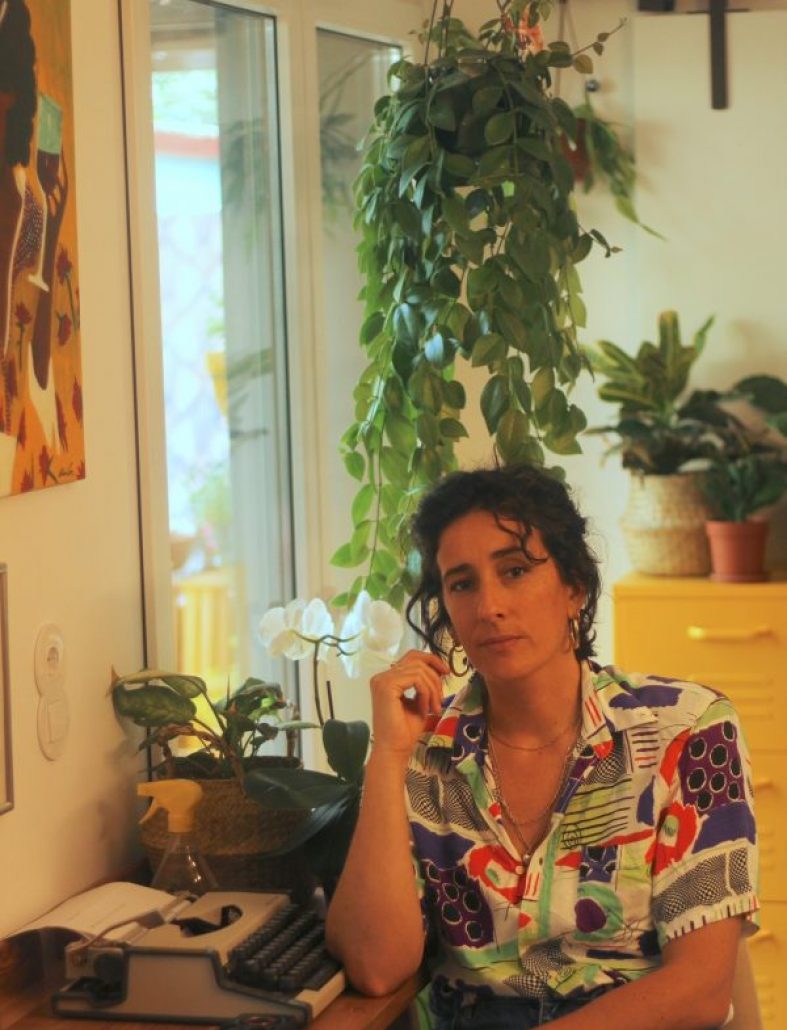 [New Album] A garota não – Ferry Gold