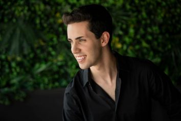 [Worth Listening to] Rodrigo Lourenço – Clichê