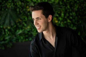 [Worth Listening to] Rodrigo Lourenço – Clichê