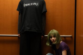 [Worth Listening to] Sex Week – Lone Wolf
