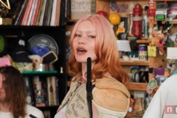 [NPR Music Tiny Desk Concert] Wet Leg