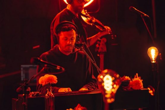 [New Version] SYML – Careful (Paris Unplugged)