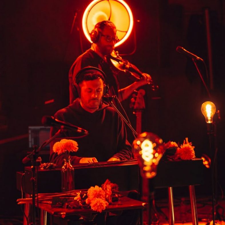 [New Version] SYML – Careful (Paris Unplugged)