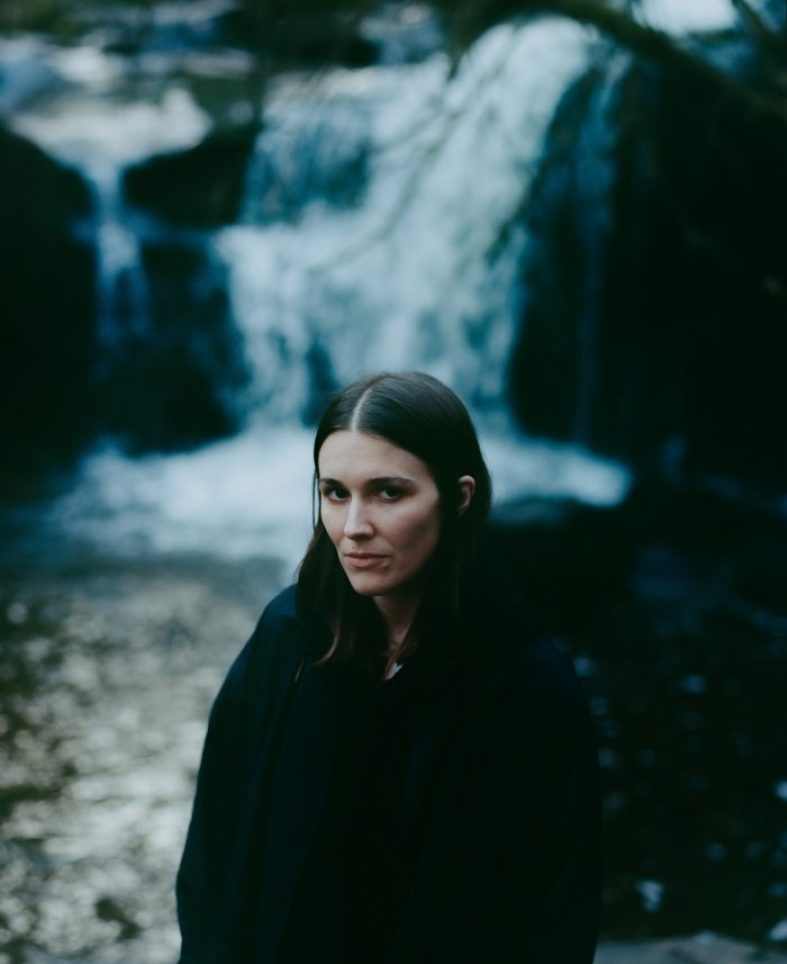 [Worth Listening to] Art School Girlfriend – L.Y.A.T.T.