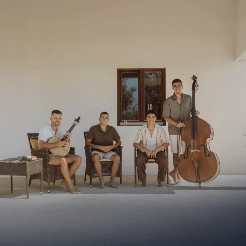 [Worth Listening to] Moços do Mira – Podes sair do Alentejo