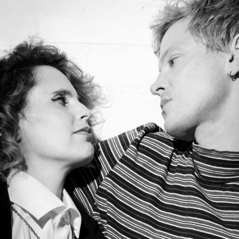 [Cover] Anna Calvi – I See A Darkness (feat. Perfume Genius (Bonnie ‘Prince’ Billy Cover)