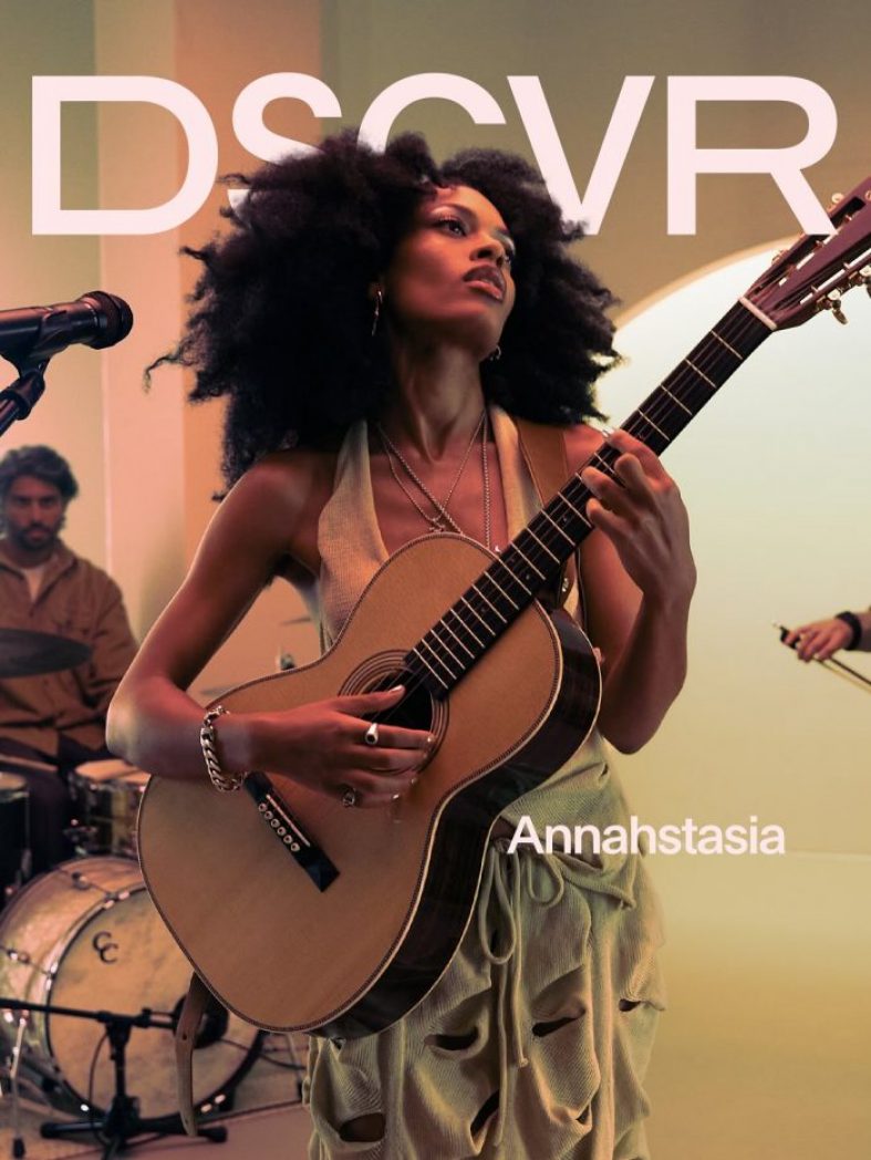 [Live Performance] Annahstasia – Satisfy Me & Believer