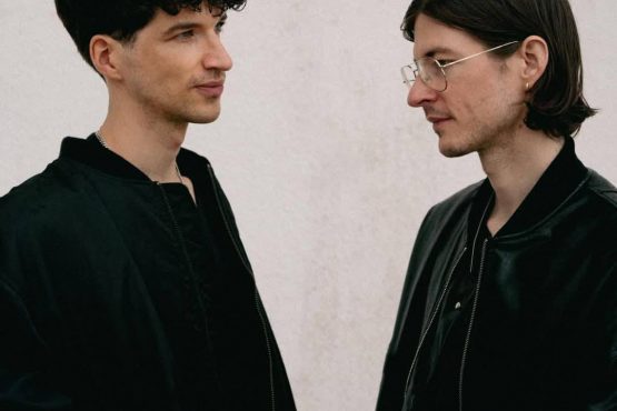 TWO LANES – No Feeling Is Final (Live Session)