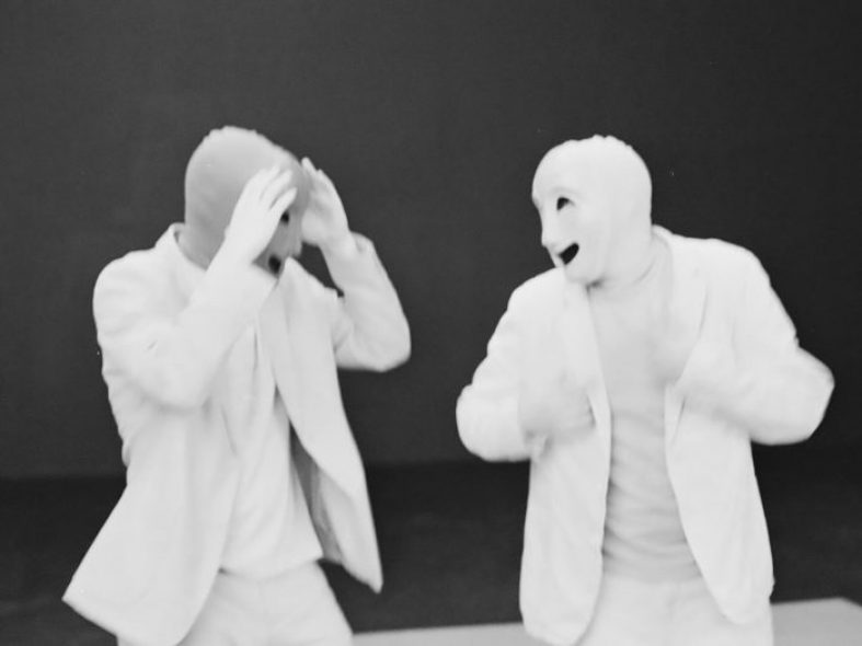 [New Single] TOMORA – RING THE ALARM