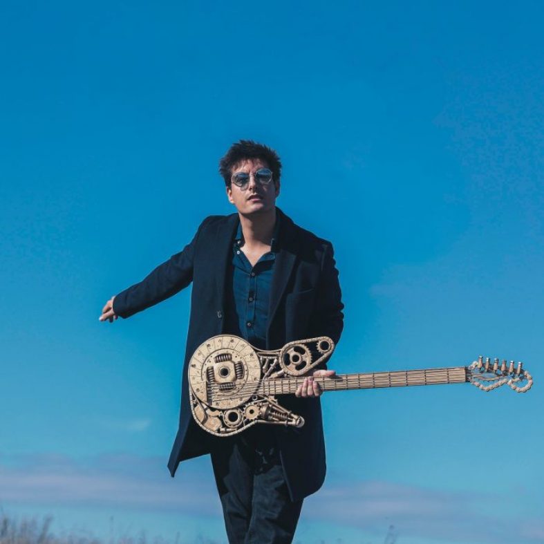 [Worth Listening to] Luís Sequeira – Atrás do Tempo