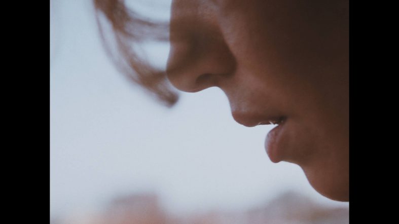 [Short Film] A Garota Não – Quem Nesta Aldeia Morar