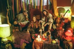 [Live Performance] Tolstoys – Ringing Tone (Gretchen Berlin 2025)