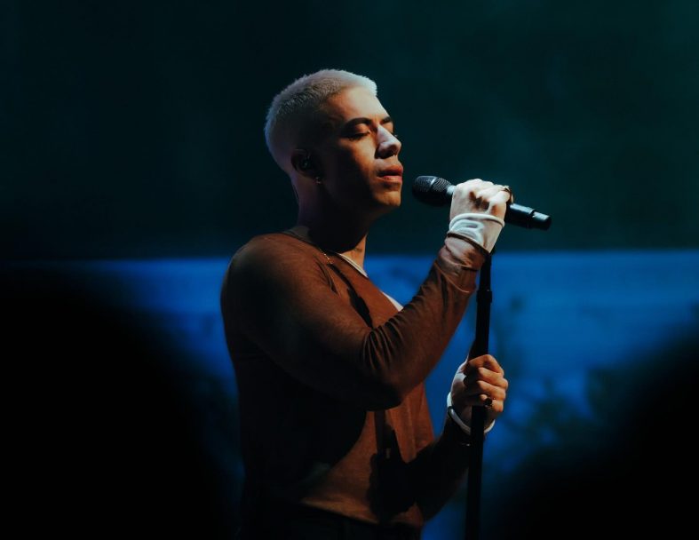 [Worth Listening to] TEEKS – Landslide (Live at The Townhall)