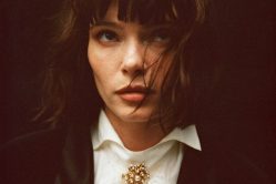 [Worth Listening to] Winona Oak – Horses