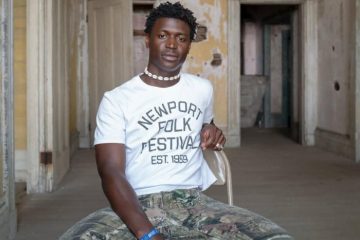 [Worth Listening to] Mon Rovîa – Bloodline