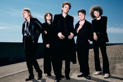 [Worth Listening to]  Brigitte Calls Me Baby – Slumber Party