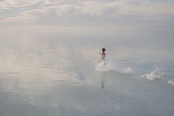 [New Single]  Arctic Monkeys – Opening Night